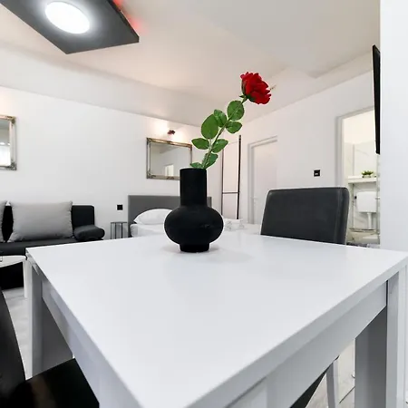Apartamento Lusy Lo Zadar