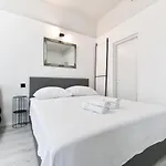 Lusy Lo Apartman