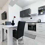 Lusy Lo Apartman Zadar