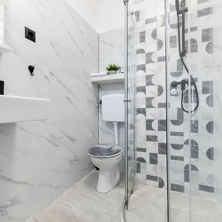 Lusy Lo Апартаменты Задар